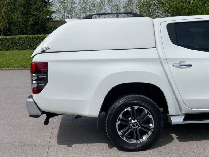 2024 Mitsubishi L200