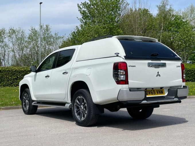 2024 Mitsubishi L200