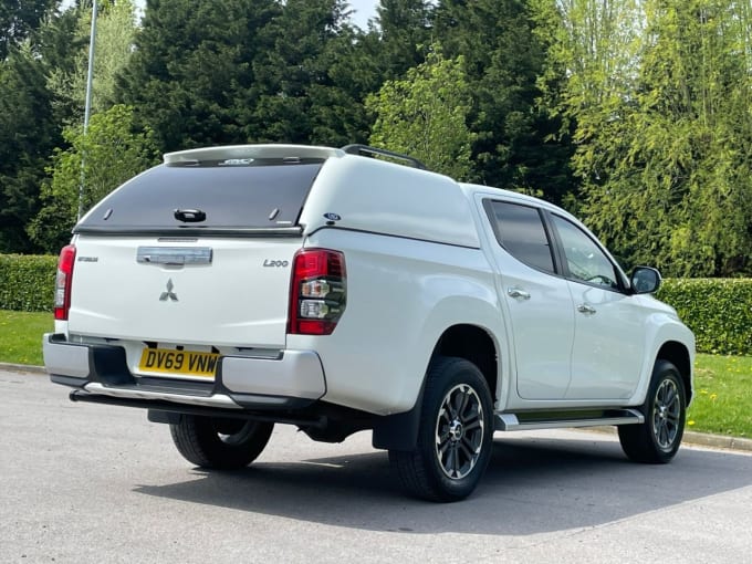 2024 Mitsubishi L200