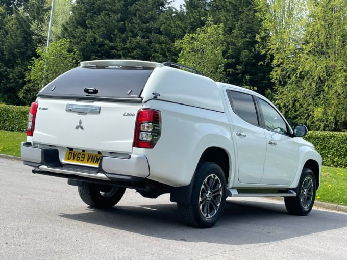 2024 Mitsubishi L200