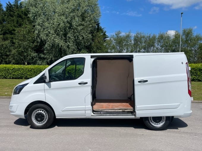 2024 Ford Transit Custom