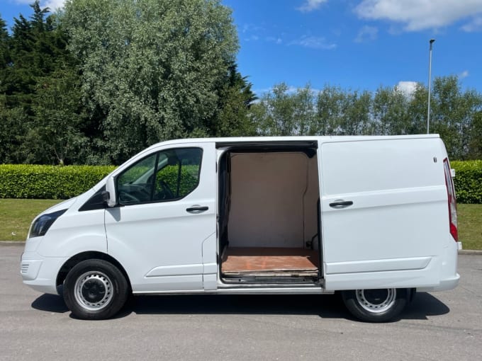 2024 Ford Transit Custom