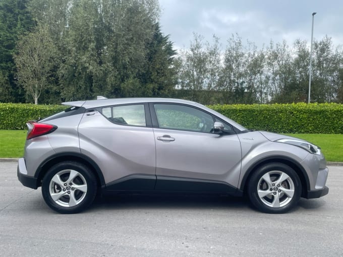 2024 Toyota Chr