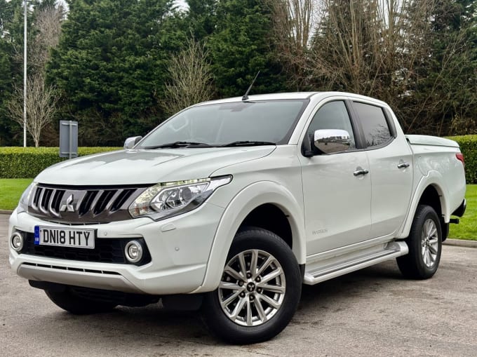 2025 Mitsubishi L200