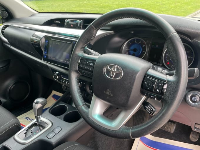 2025 Toyota Hi-lux