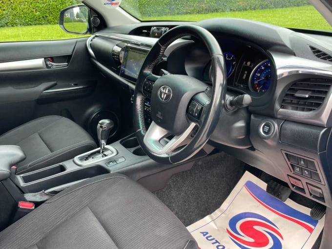 2025 Toyota Hi-lux