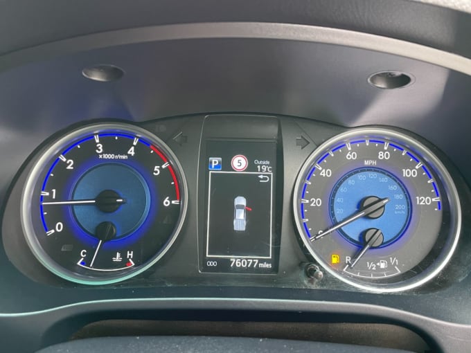 2025 Toyota Hi-lux