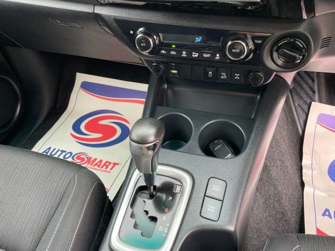 2025 Toyota Hi-lux