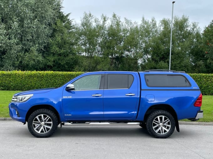 2025 Toyota Hi-lux
