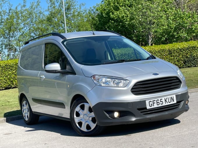 2025 Ford Transit Courier