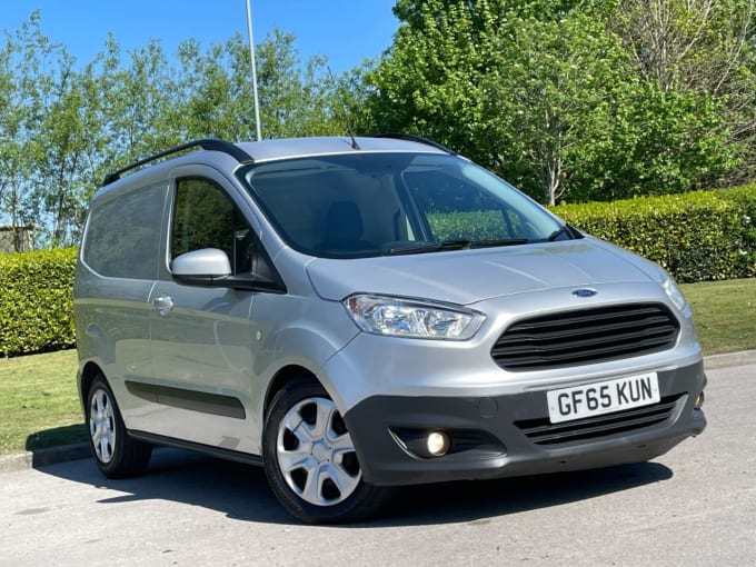 2025 Ford Transit Courier