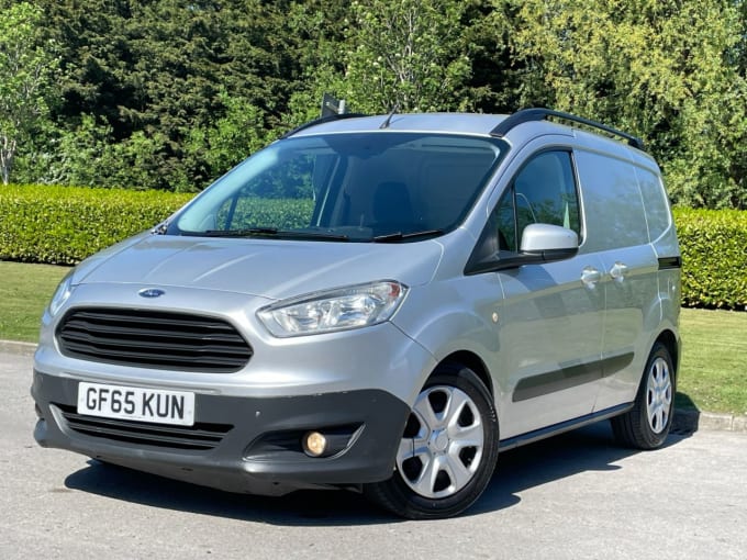 2025 Ford Transit Courier