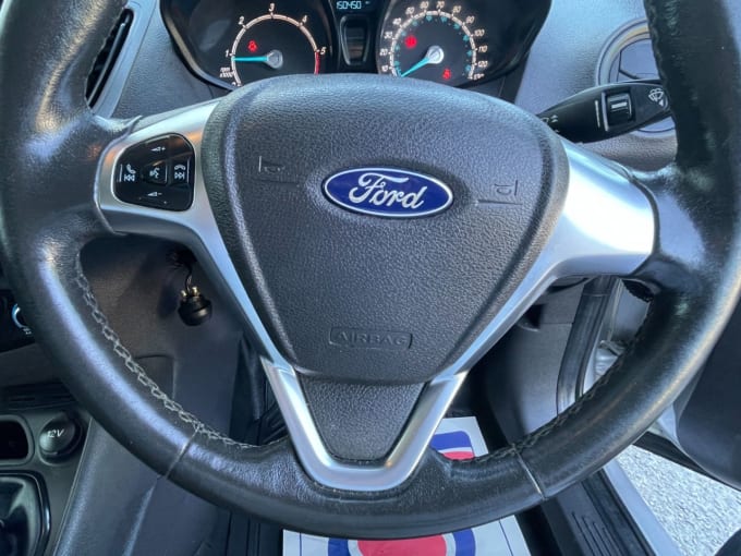 2025 Ford Transit Courier