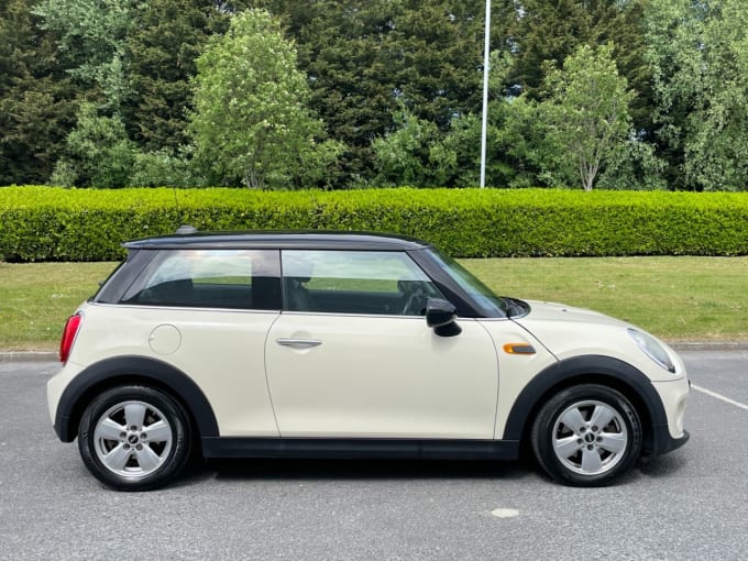 2025 Mini Hatch