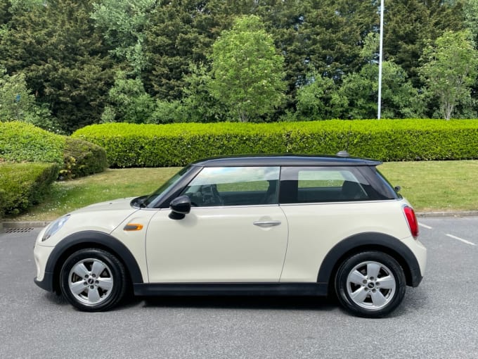2025 Mini Hatch