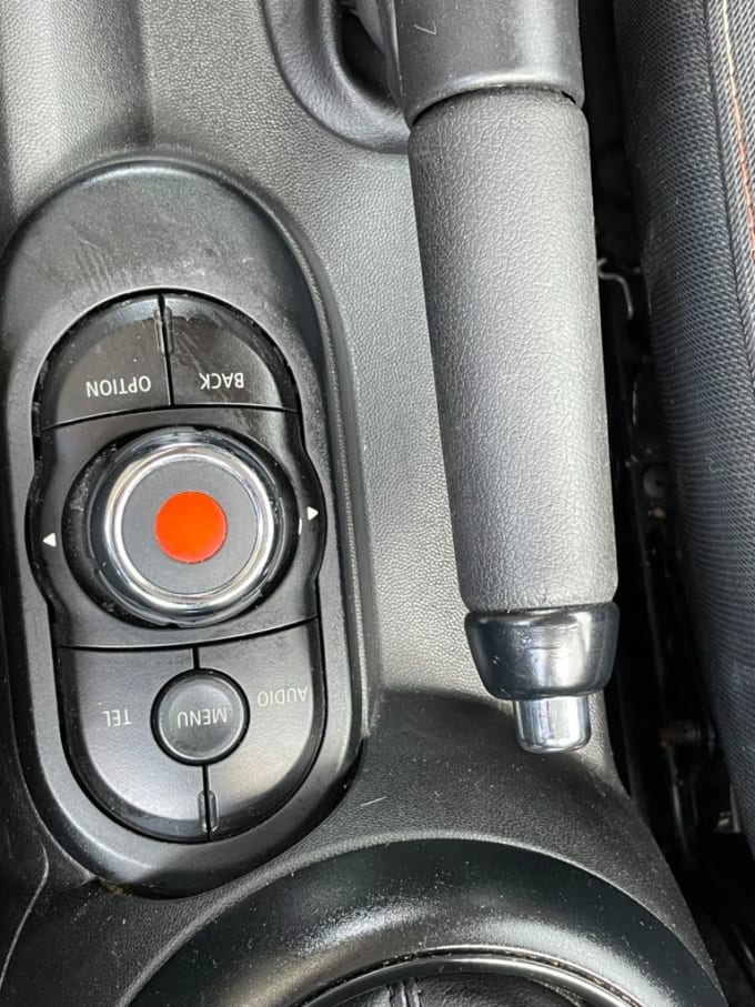 2025 Mini Hatch
