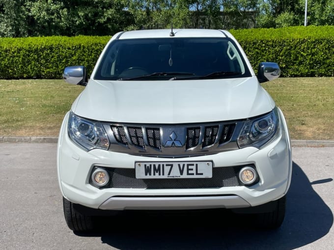 2025 Mitsubishi L200