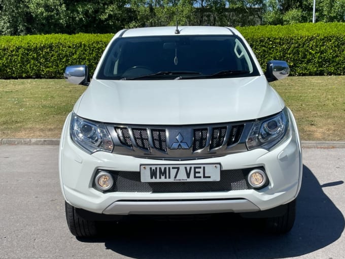 2025 Mitsubishi L200
