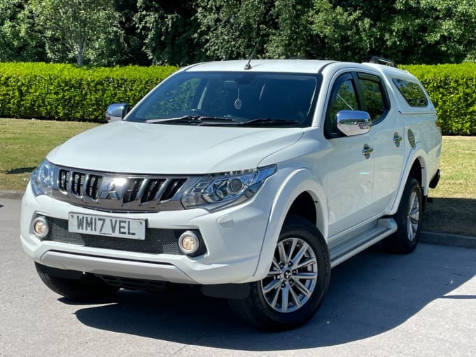 2025 Mitsubishi L200