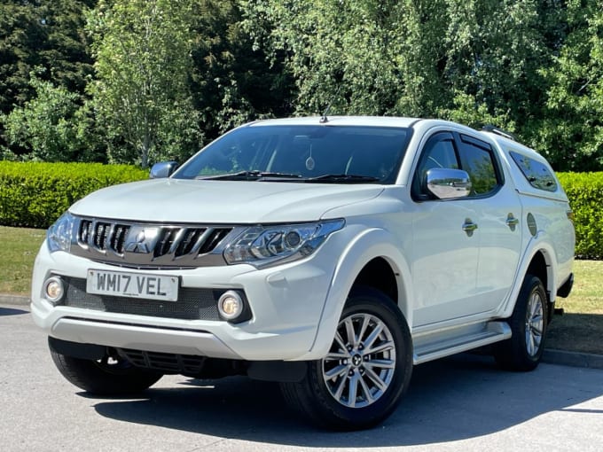 2025 Mitsubishi L200