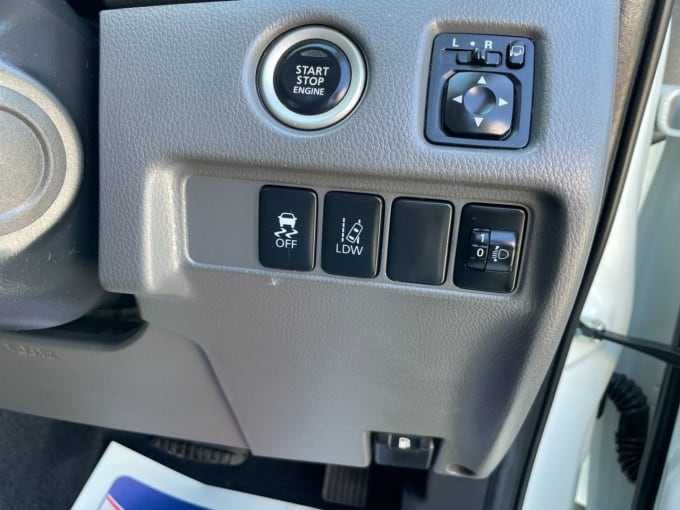 2025 Mitsubishi L200