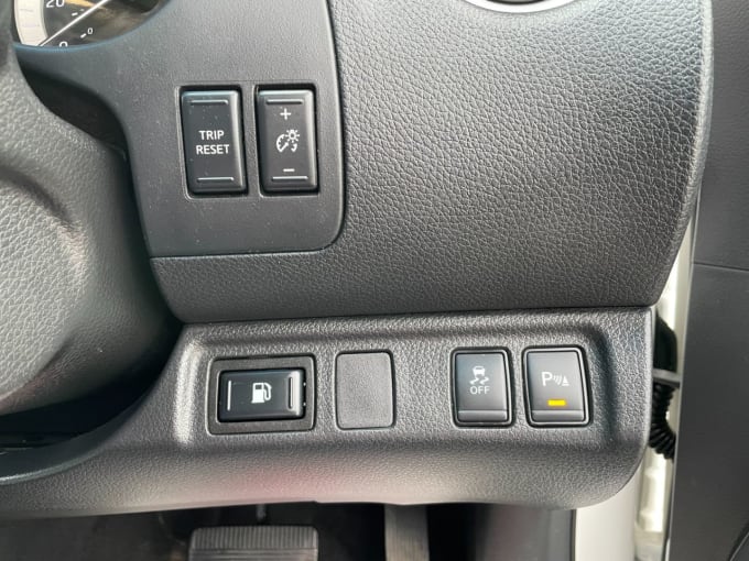 2025 Nissan Navara
