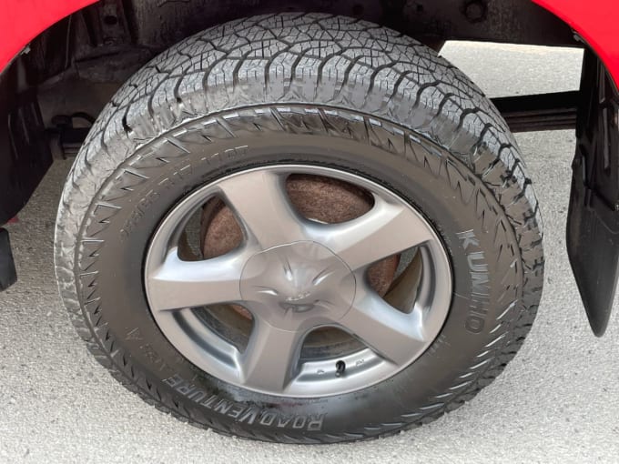 2025 Isuzu D-max