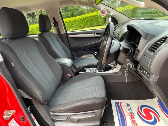 2025 Isuzu D-max