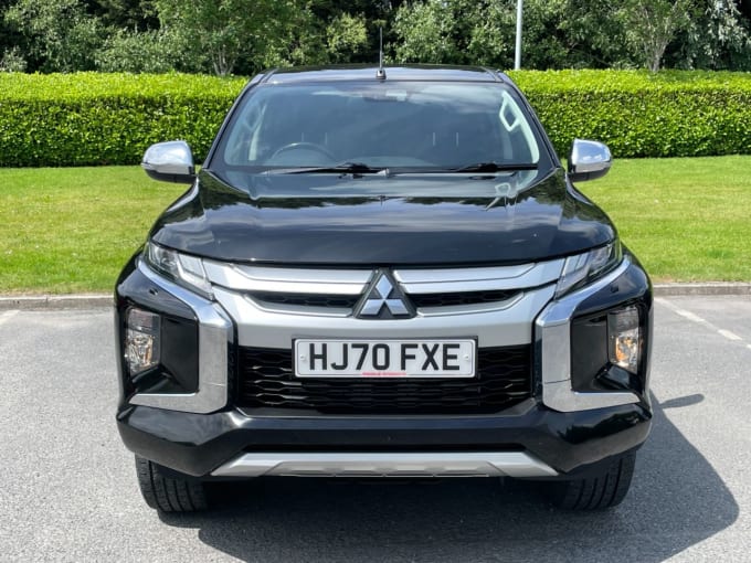 2025 Mitsubishi L200
