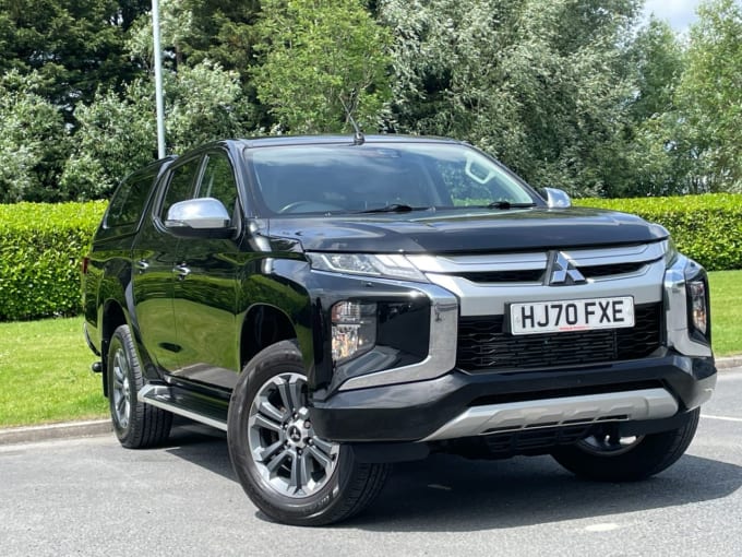2025 Mitsubishi L200