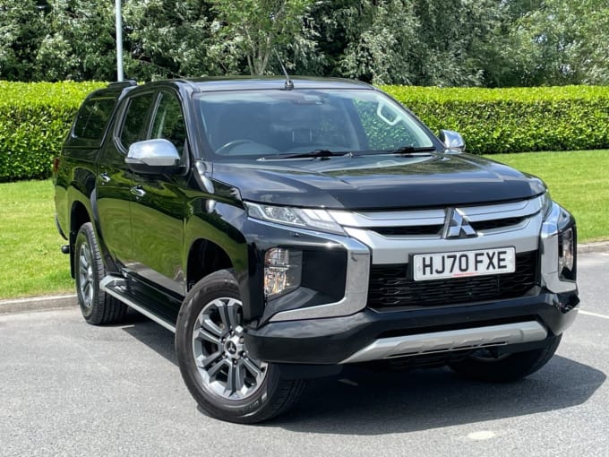 2025 Mitsubishi L200