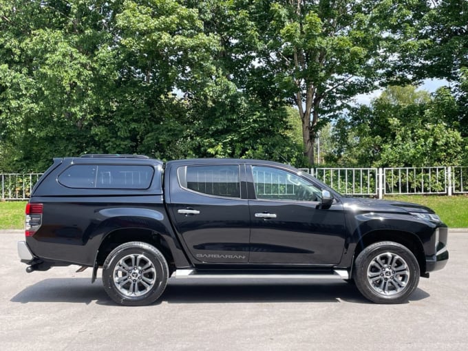 2025 Mitsubishi L200