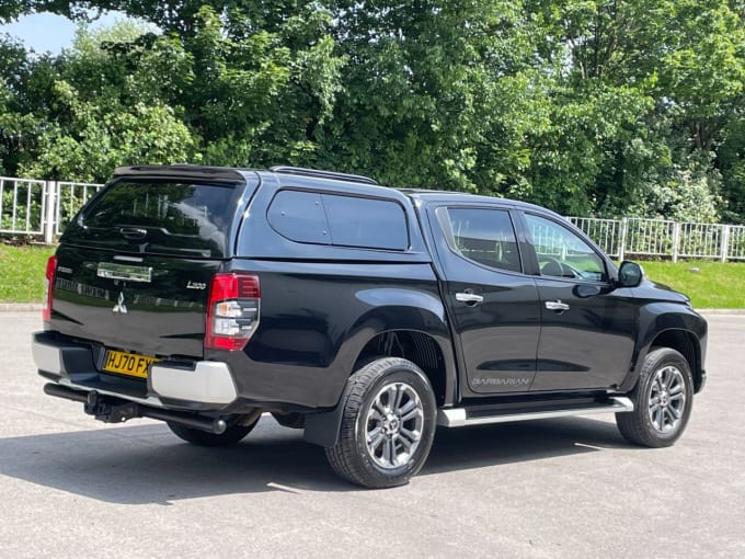2025 Mitsubishi L200