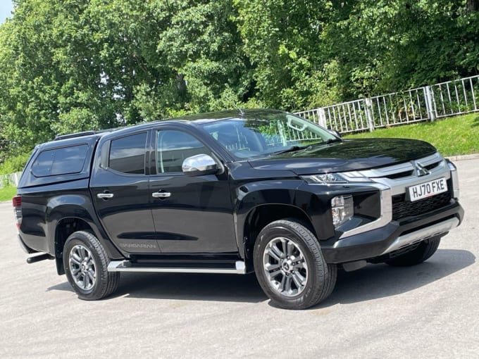 2025 Mitsubishi L200
