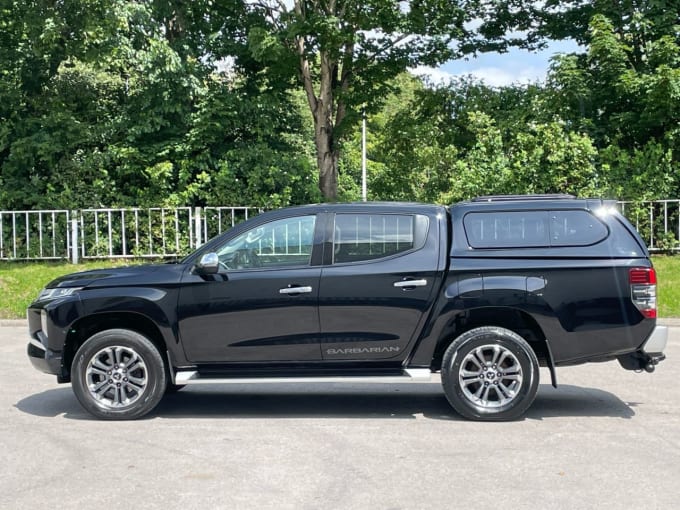2025 Mitsubishi L200