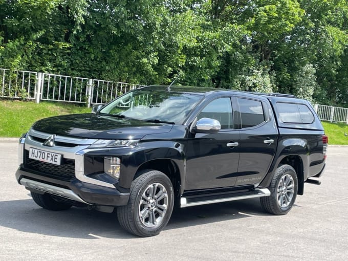 2025 Mitsubishi L200