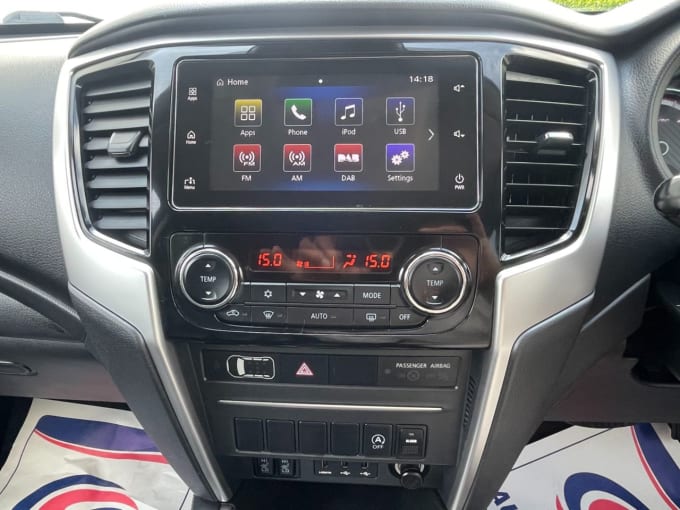 2025 Mitsubishi L200