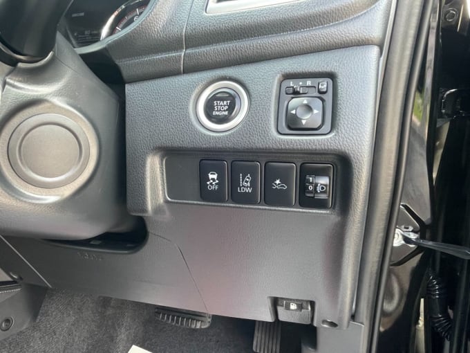 2025 Mitsubishi L200