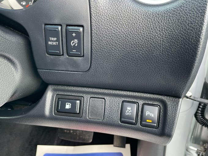 2025 Nissan Navara