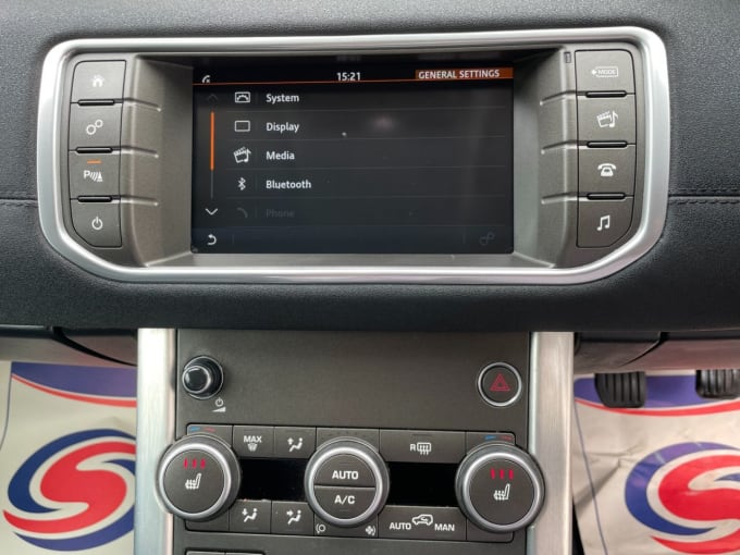 2025 Land Rover Range Rover Evoque