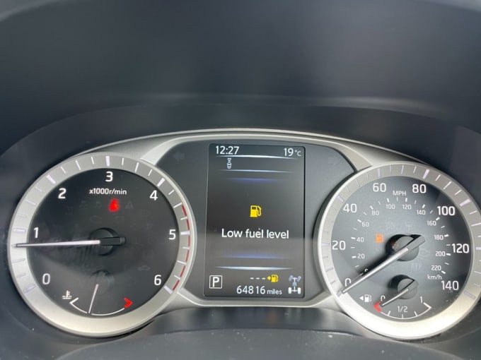2025 Nissan Navara