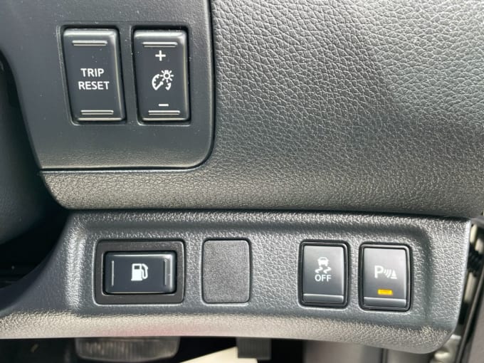 2025 Nissan Navara
