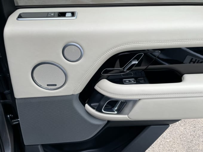 2025 Land Rover Range Rover
