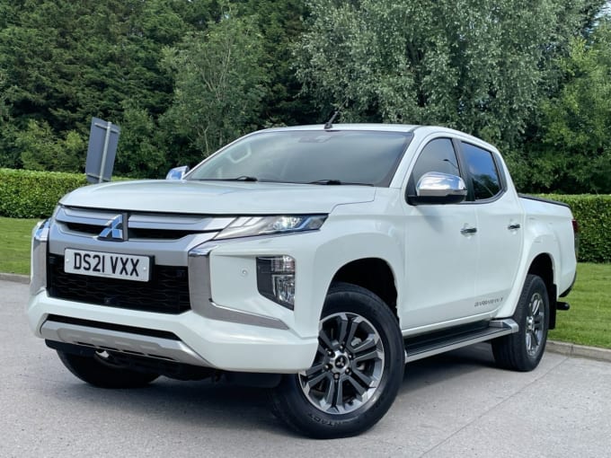 2025 Mitsubishi L200