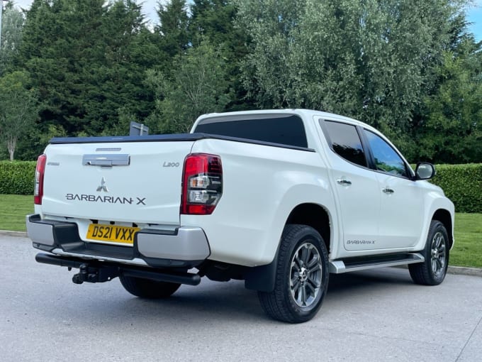 2025 Mitsubishi L200