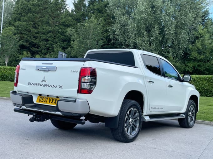 2025 Mitsubishi L200