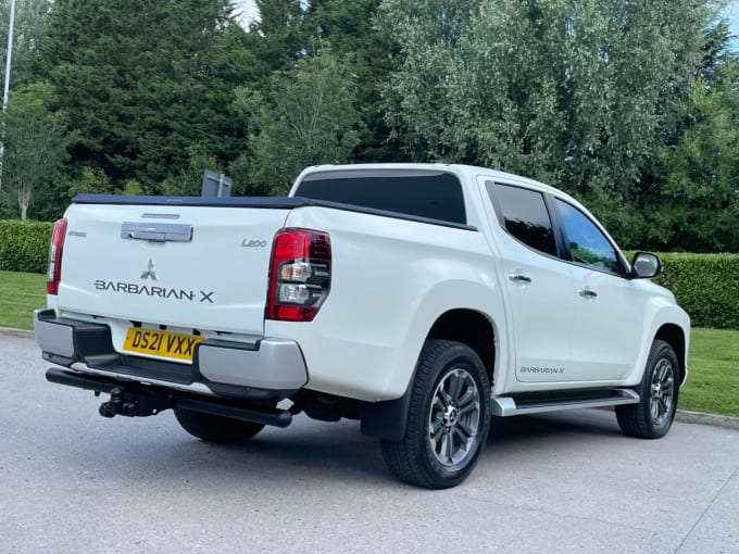 2025 Mitsubishi L200