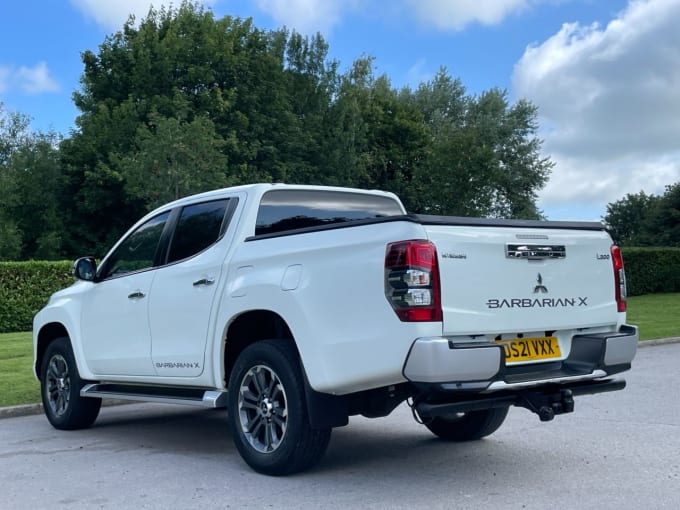 2025 Mitsubishi L200