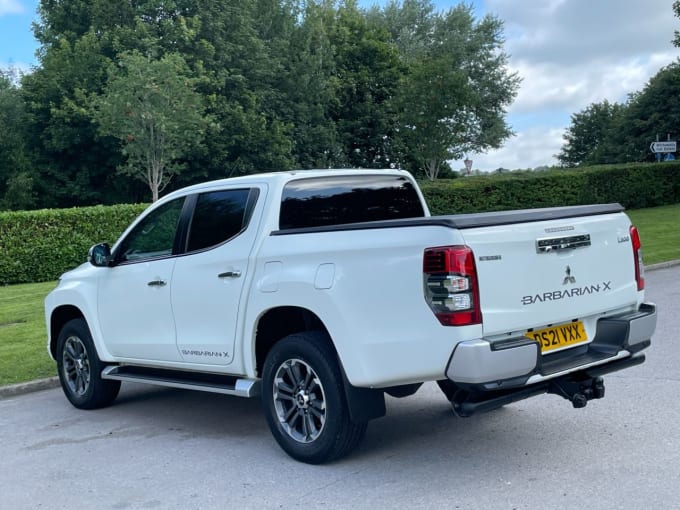 2025 Mitsubishi L200