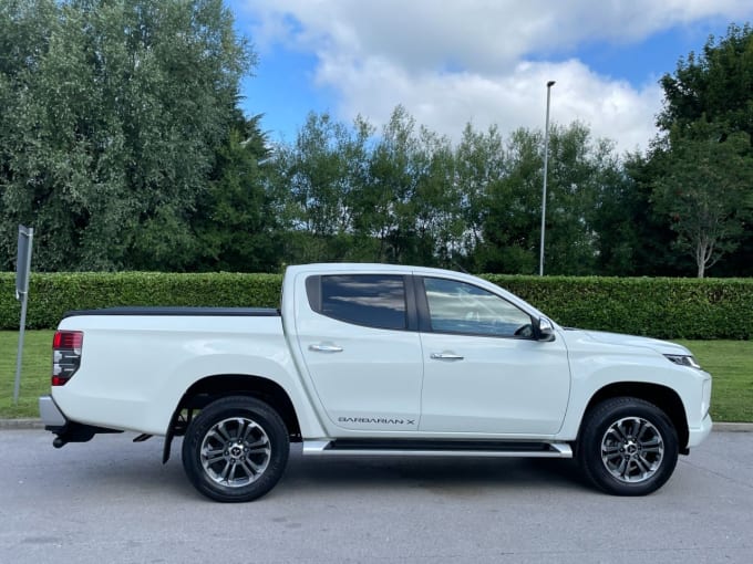 2025 Mitsubishi L200